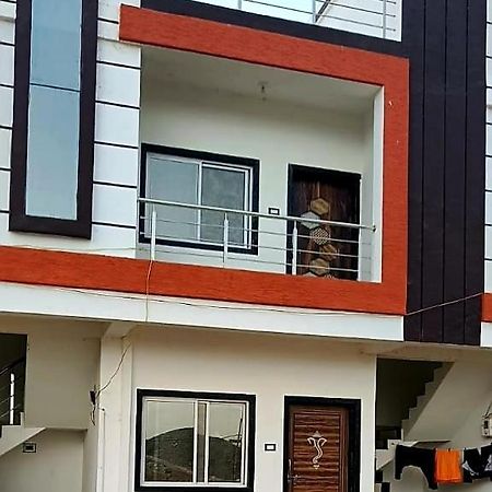 Unity Homestay Garudeshwar Экстерьер фото
